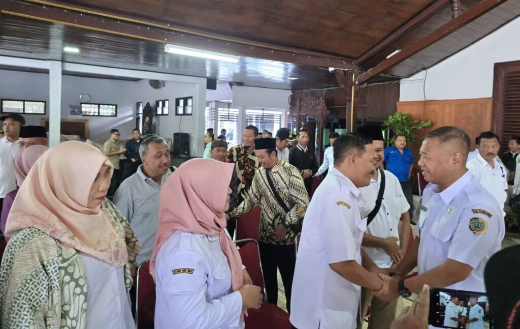 Bupati Tulungagung Berangkatkan Puluhan Kades dan BPD untuk Ikuti Pendirian Koperasi Merah Putih di Surabaya