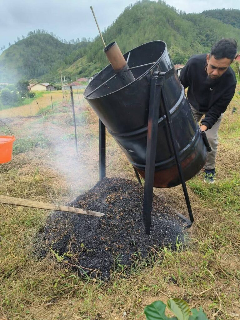 Biochar, Harapan Baru dari Arang Sekam untuk Selamatkan Kopi Gayo